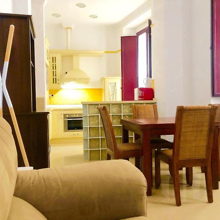 Arenal Suite - 1 Dormtitorio Sevilla Bagian luar foto