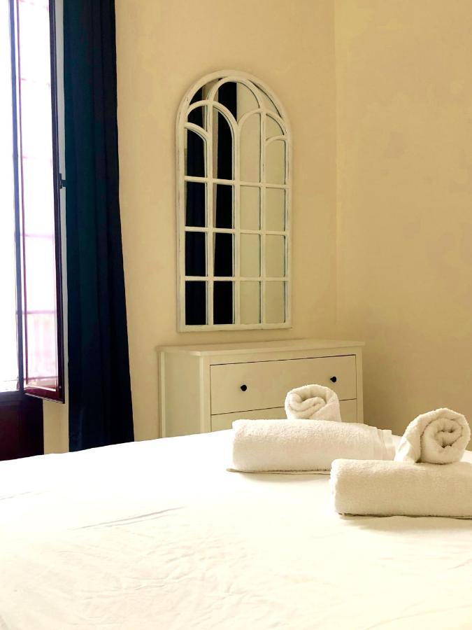 Arenal Suite - 1 Dormtitorio Sevilla Bagian luar foto